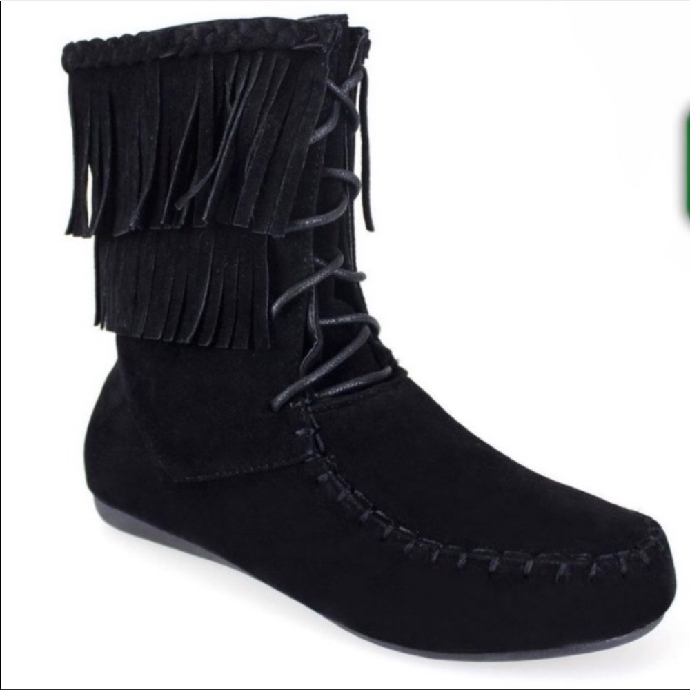 NWT Faux Suede Fringe Booties
